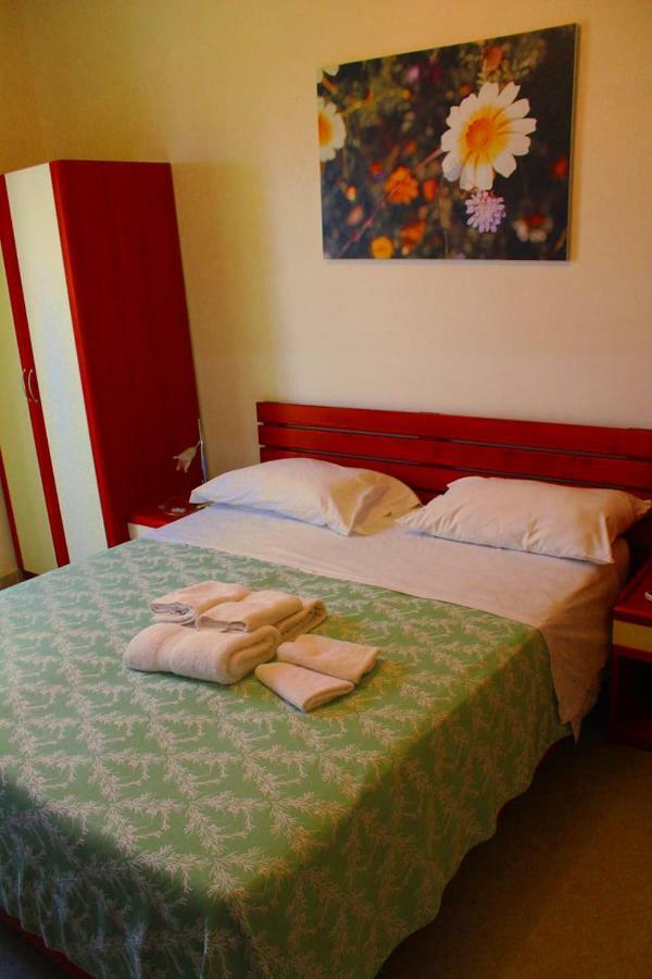 B&B Giovanna Gms Porto Cesareo Exteriör bild